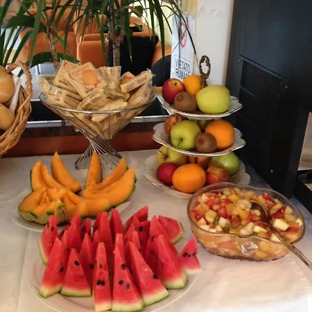 圣乔治酒店 酒店